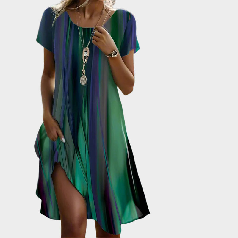 Vestido de verano con cuello redondo y largo midi