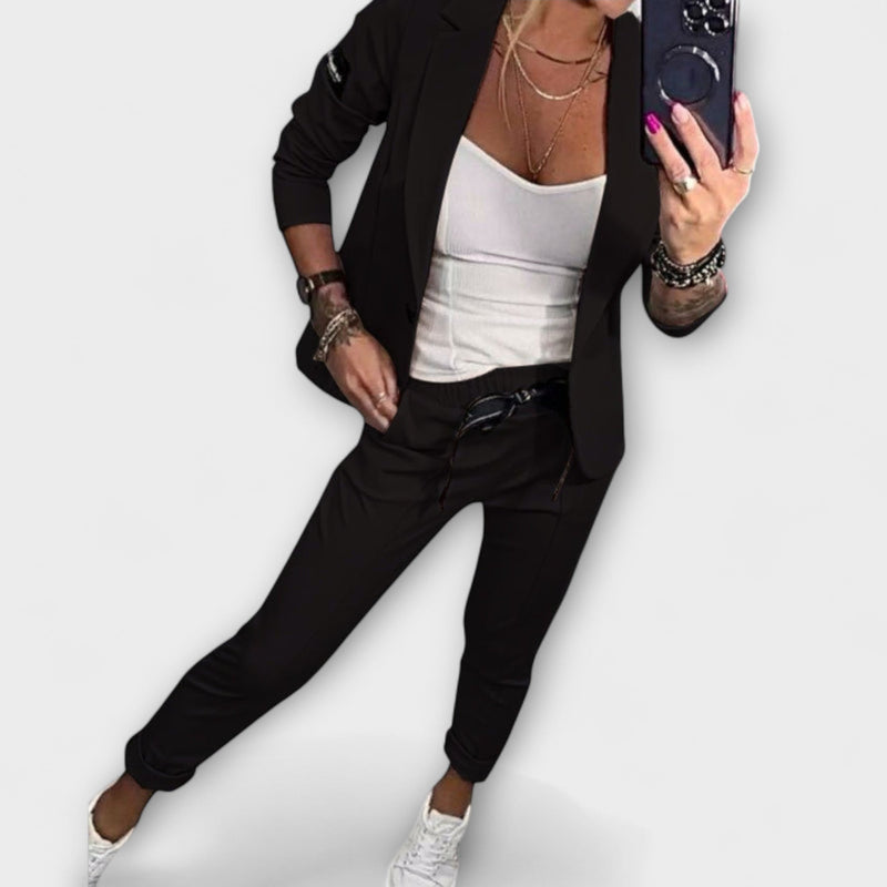 Vionne | Elegante completo composto da top, giacca e pantaloni