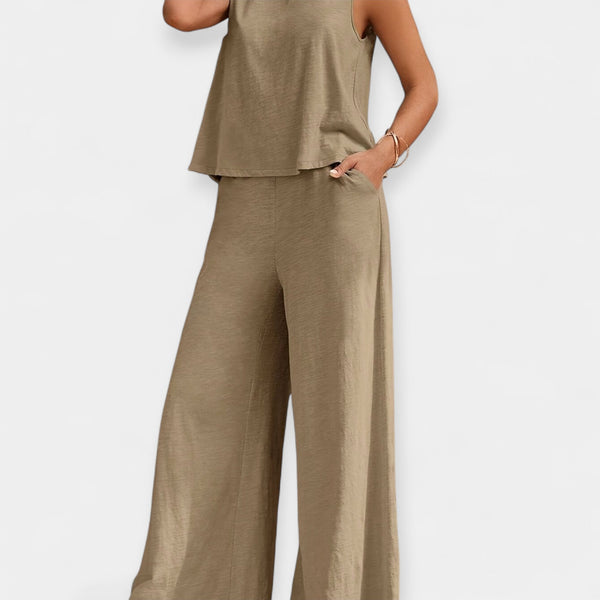 Set composto da top senza maniche e pantaloni larghi