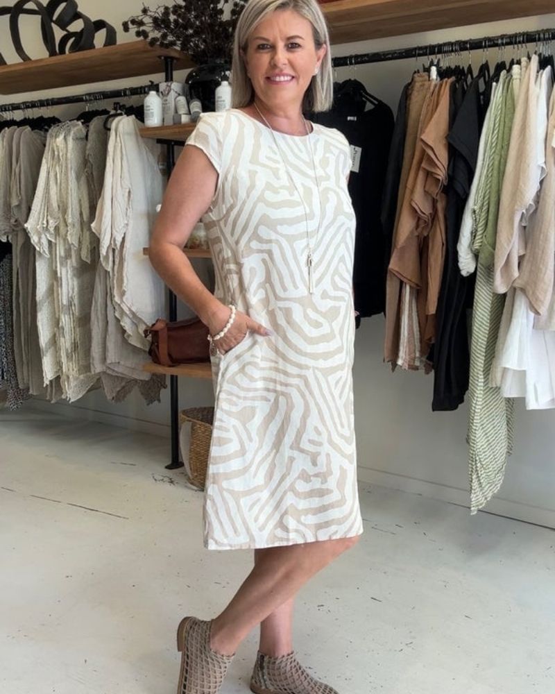 Despoina | Summer dress with round neckline and beautiful design
