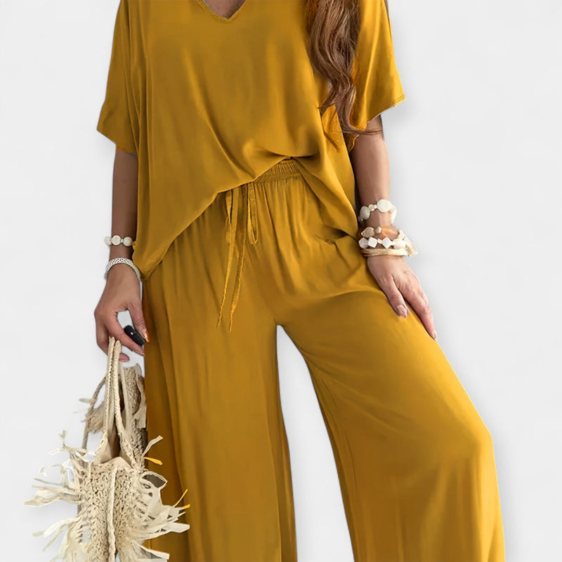 Completo arioso con pantaloni larghi e camicetta ampia