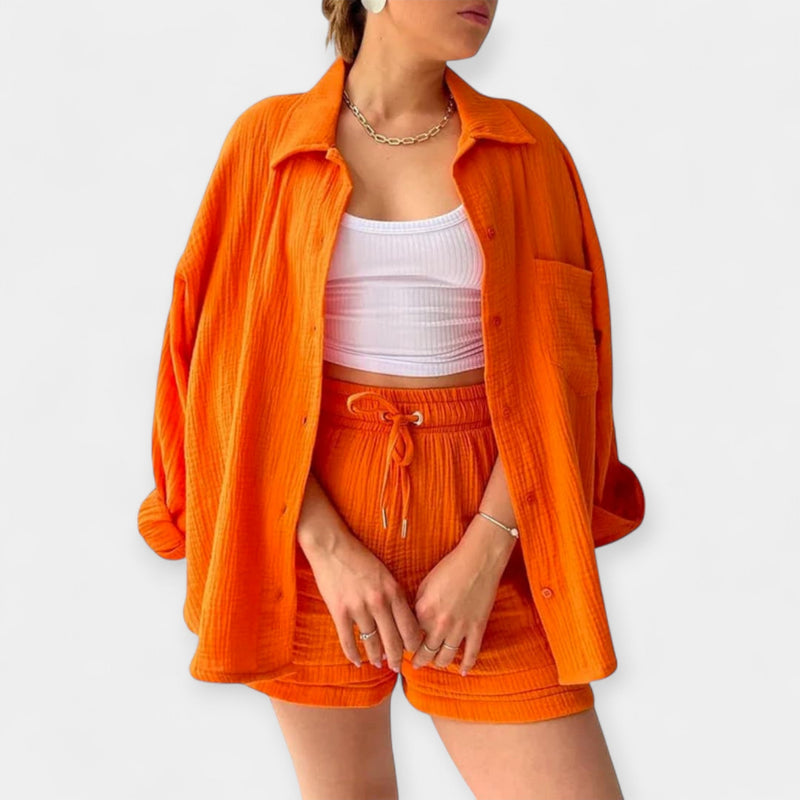 Completo estivo bicolore composto da top e pantaloncini