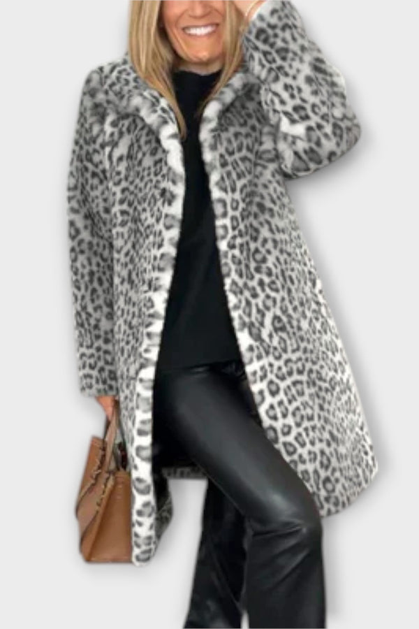 Amara - The Leopard Coat