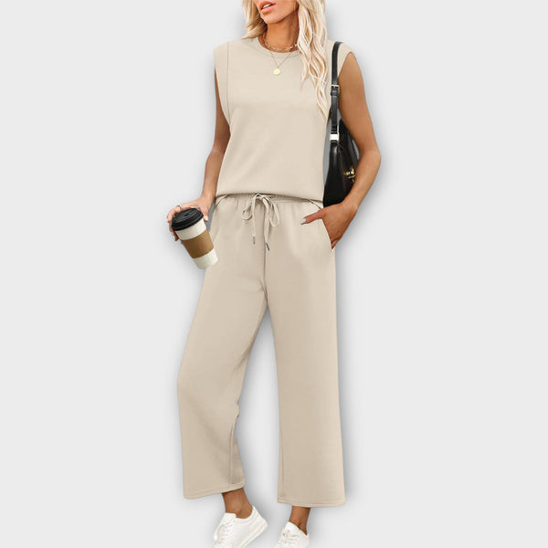 Completo da donna: morbido, elegante e alla moda