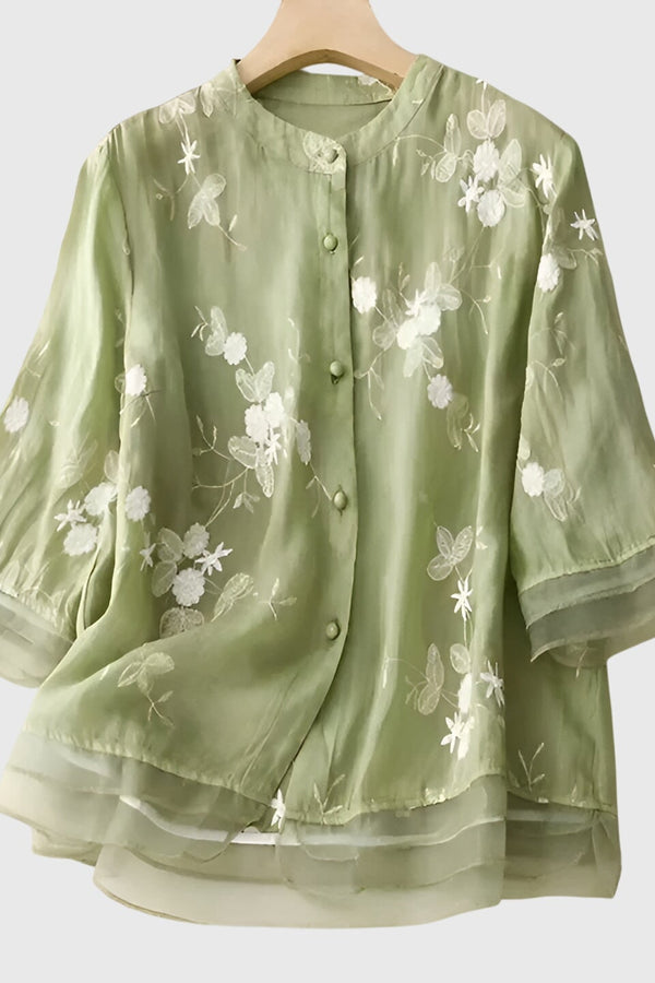 Nellie™ | Elegant Top with Embroidered Flowers