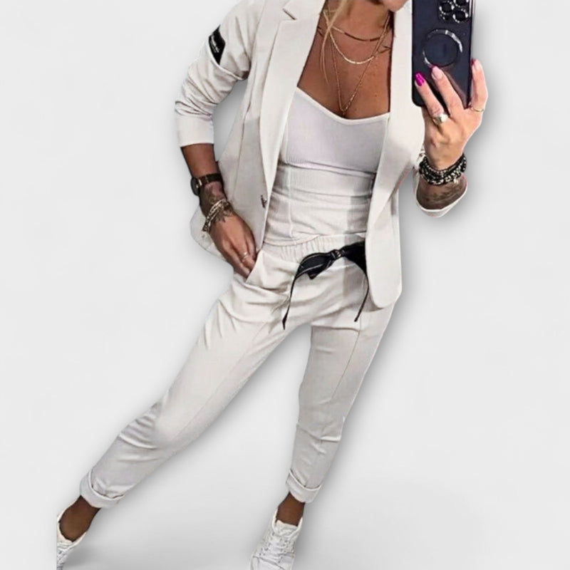 Vionne | Elegante completo composto da top, giacca e pantaloni