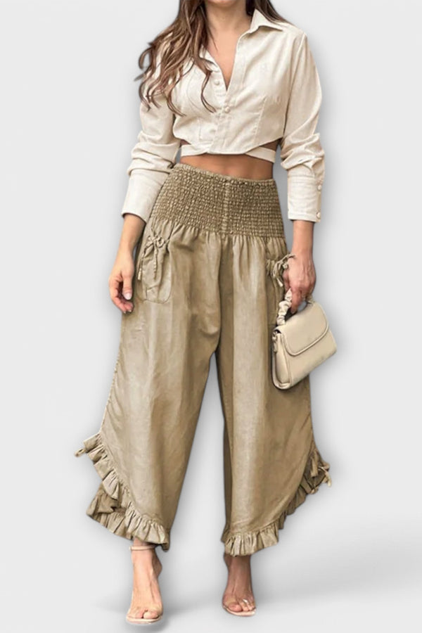 Comodi pantaloni in lino con pieghe moderne