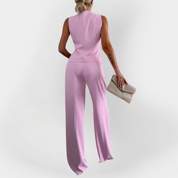 Completo elegante con pantaloni e top senza maniche