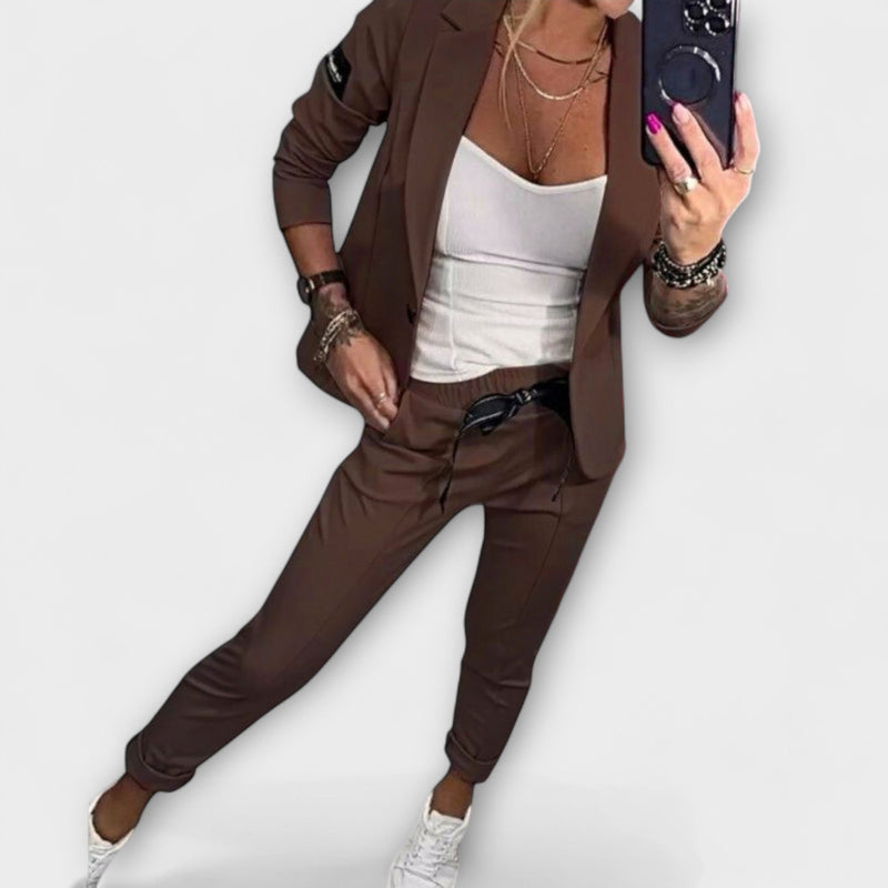 Vionne | Elegante completo composto da top, giacca e pantaloni