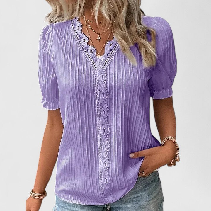 Avienne | Elegante camicetta con scollo a V