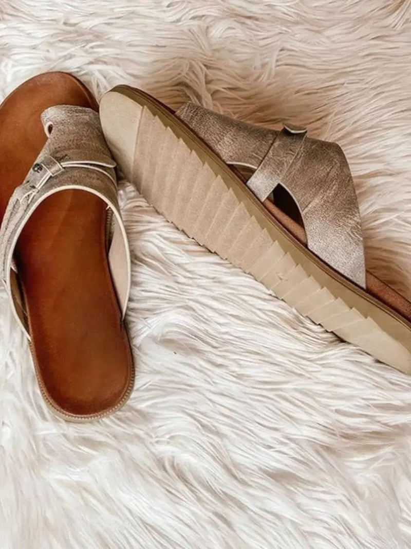 VANESSA – CHIC SLIP-ON SANDALS