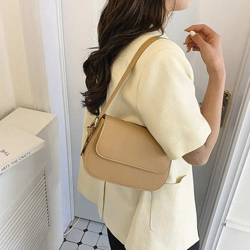 Avery™ Classic Saddle | Borsa a tracolla