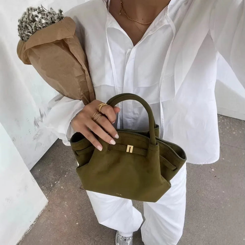 Riley™ - Borsa ascellare in micropelle scamosciata