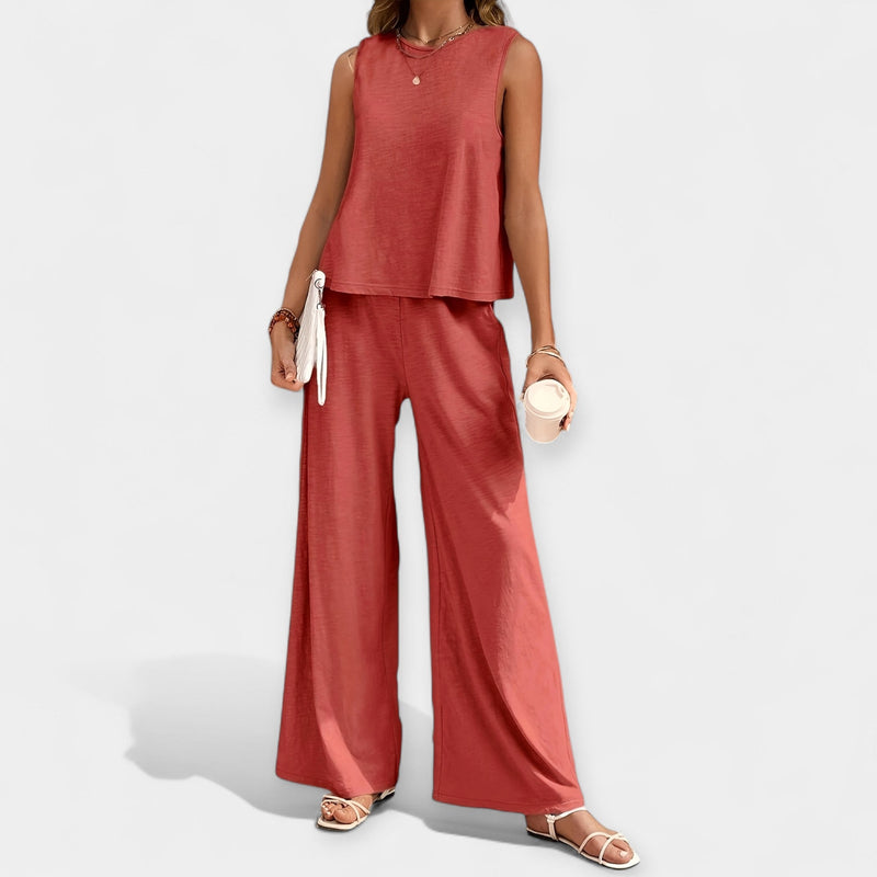 Set composto da top senza maniche e pantaloni larghi