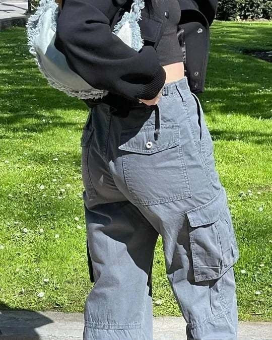 JADWIGA – PANTALONI CARGO REGOLABILI DA DONNA 