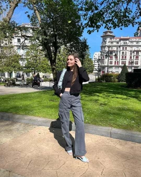 JADWIGA – PANTALONI CARGO REGOLABILI DA DONNA 