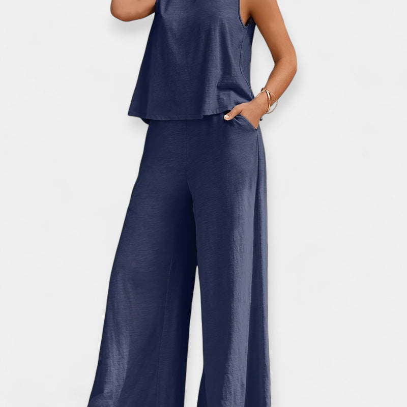 Set composto da top senza maniche e pantaloni larghi
