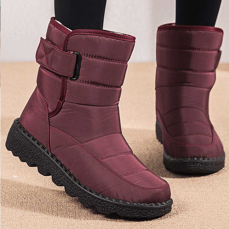 Una® | Warm lined snow boots perfect for winter adventures