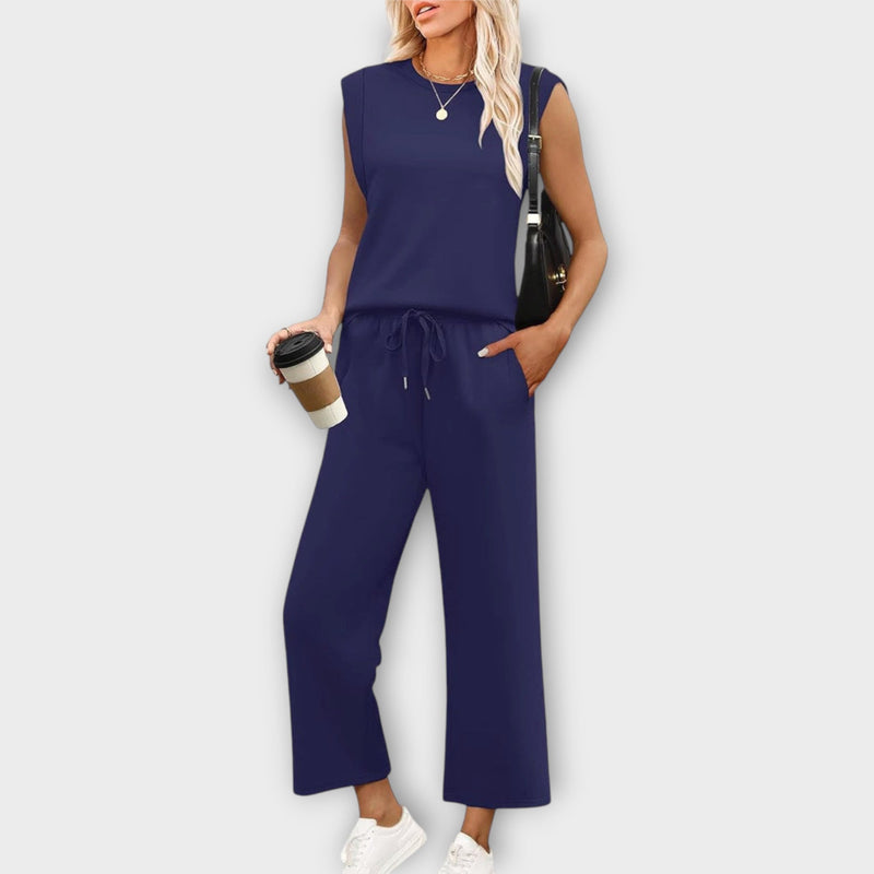 Completo da donna: morbido, elegante e alla moda